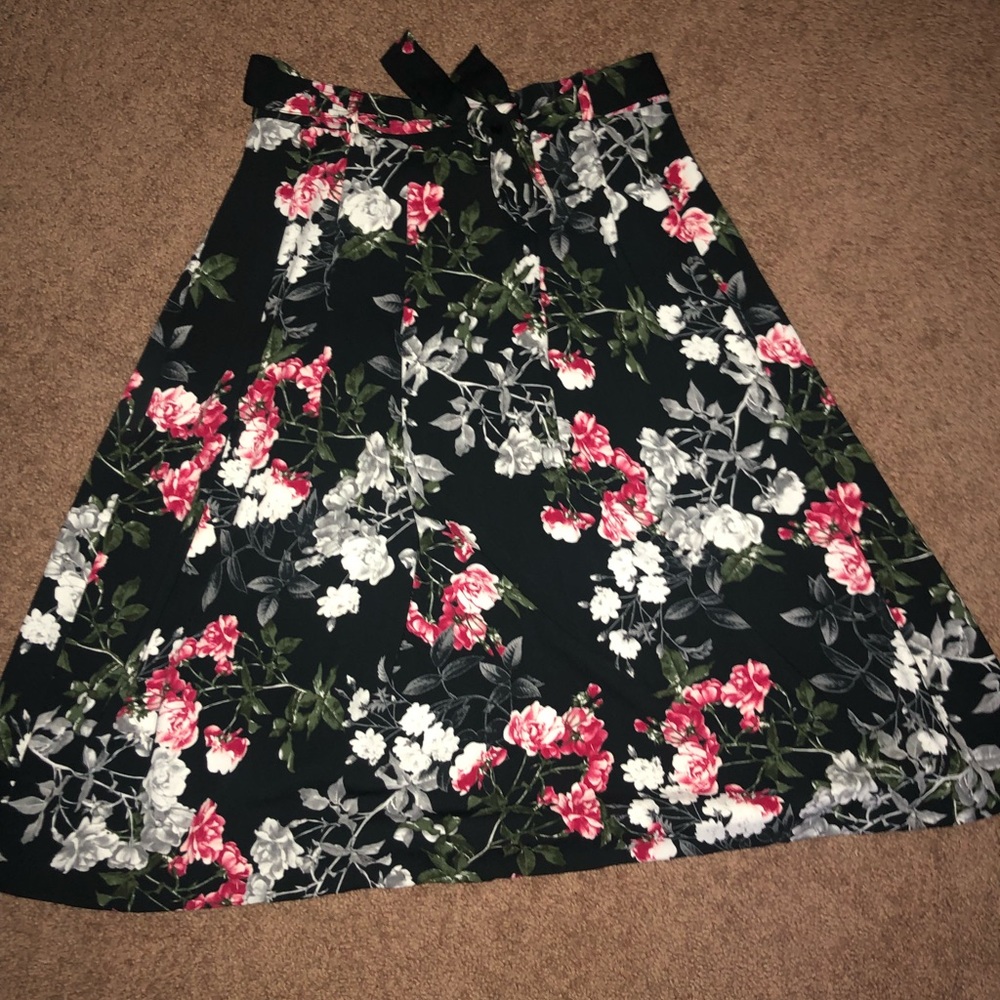 Banana Republic Floral Midi-Skirt
